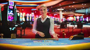 erek2 65 app home screen showing sportsbook markets and live casino options